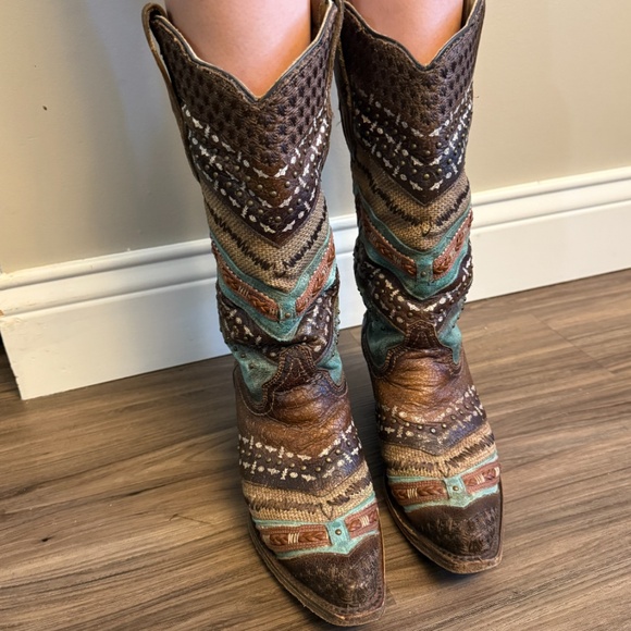 Women's Western Leather Boots - Brown and Turquoise - Picture 3 of 10